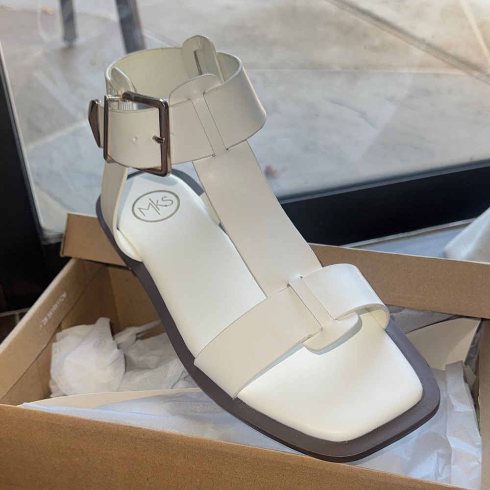 Makers Women's White Strap Sandals